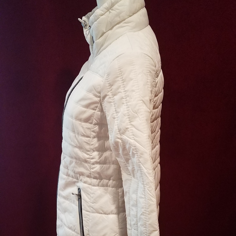 Guess light jacket - Picture 3 of 8